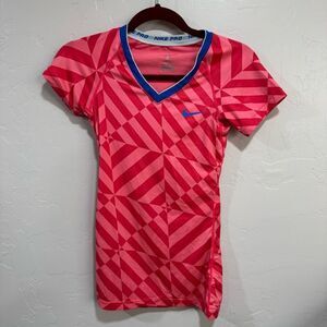 Nike Pro Women's Dri-Fit Fitted Training Workout Tank Top Red Pink Med Geometric